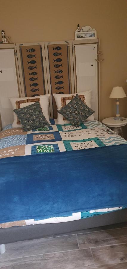 Hotel Restaurant Du Commerce Poulainville エクステリア 写真